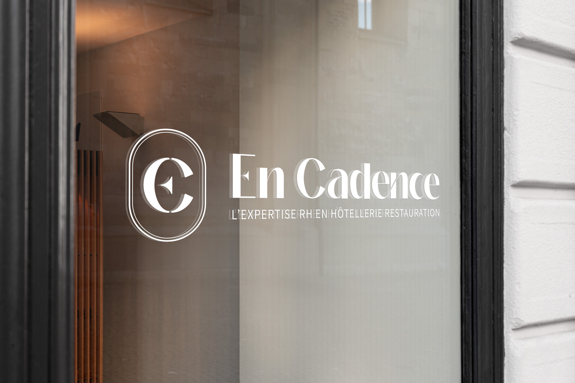 Déclinaison identité visuelle sur supports print et web